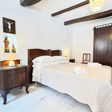 Santi E Briganti Tropea